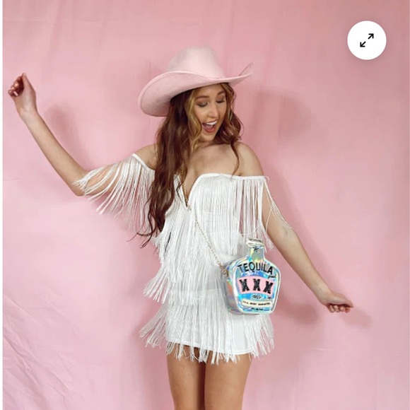 Dresses & Skirts - Fringe White Dress